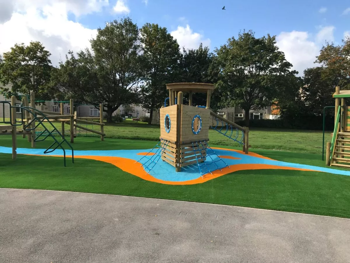 Trulawn Lifestyle hero 1