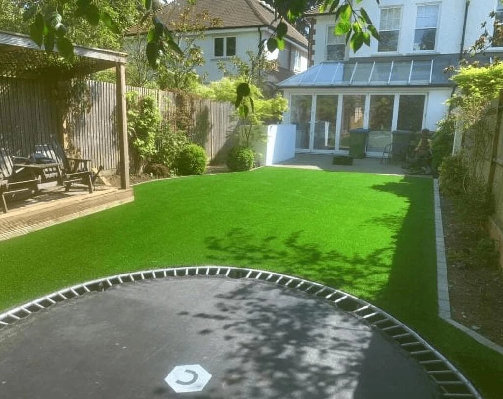 artificial-lawn-trampolines-min-1024×814 artificial-lawn Trampolines