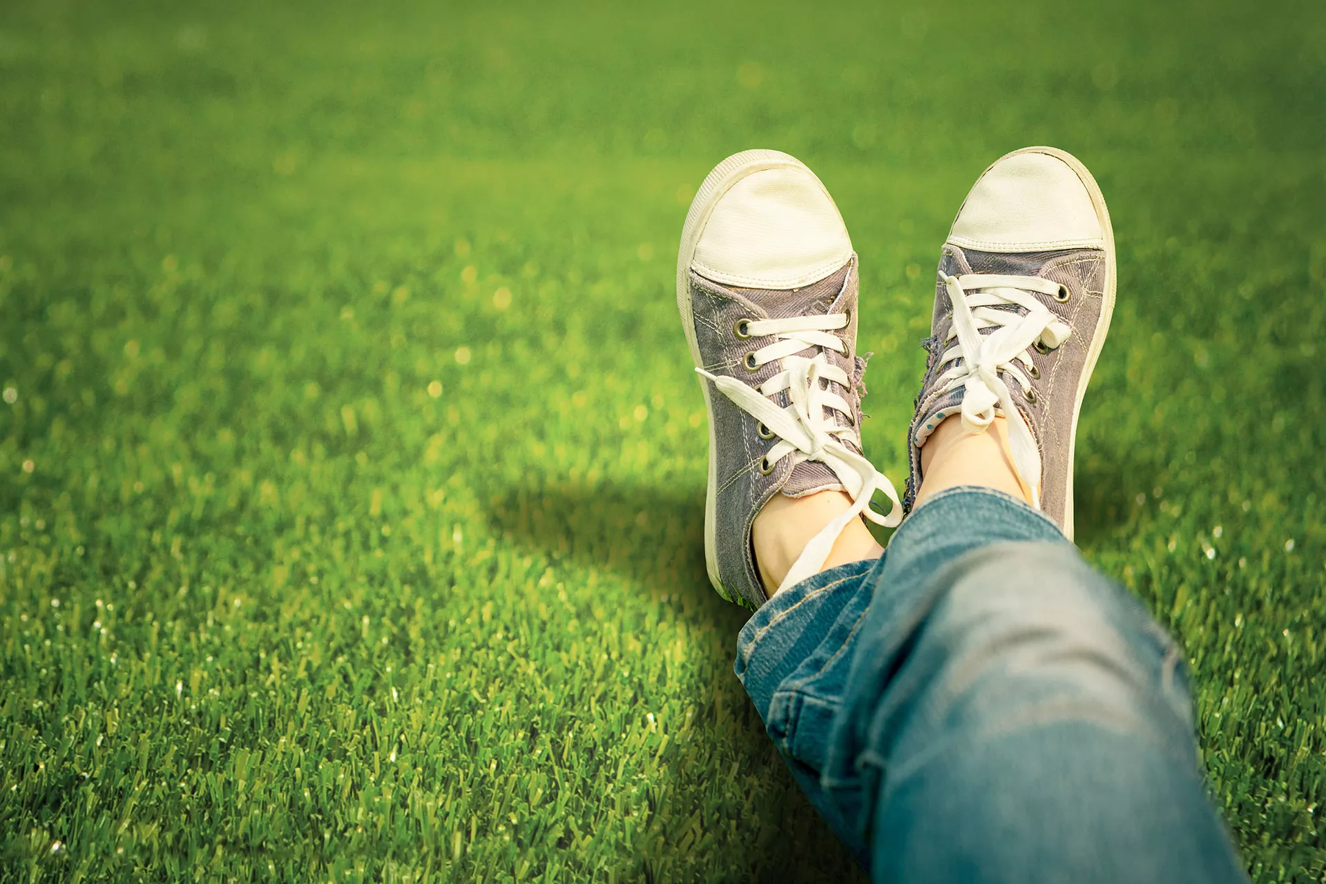 Choosing Artificial Grass For Your Garden Lawn